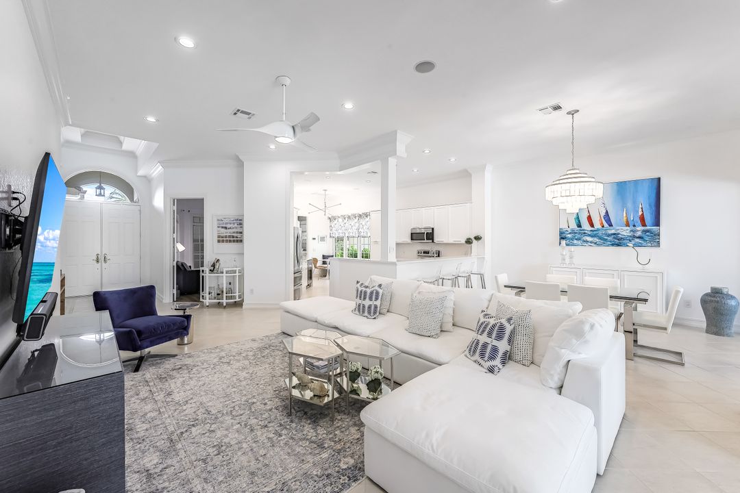 8544 Mallards Way, Naples, FL 34114