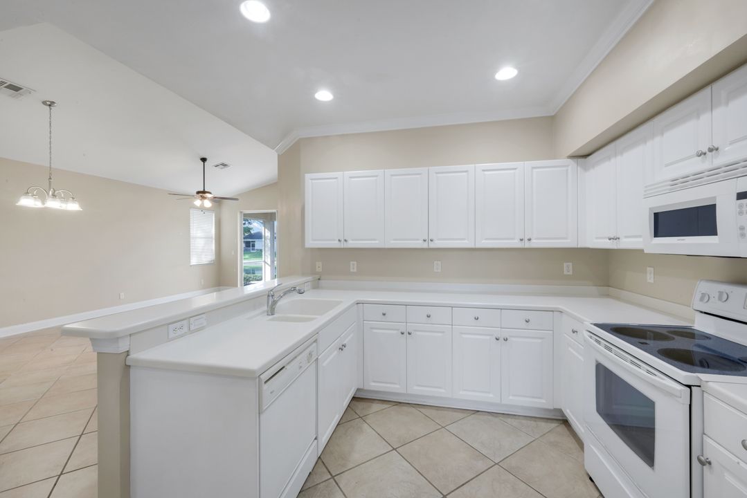 3532 Milan Dr, Fort Myers, FL 33916