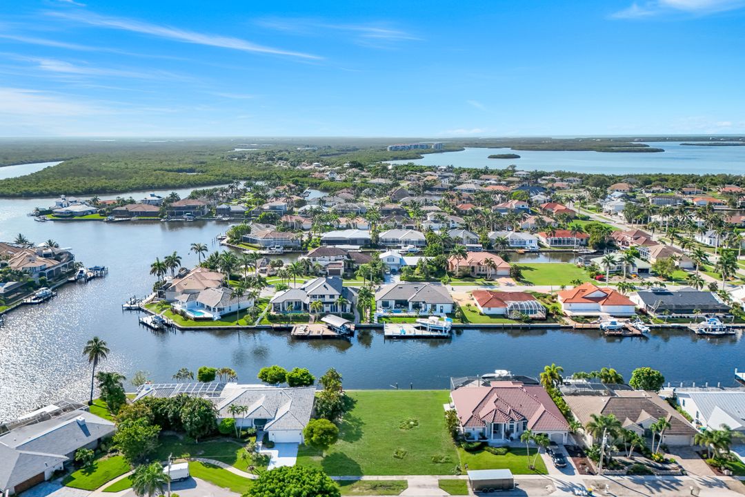 1889 Woodbine Ct, Marco Island, FL 34145