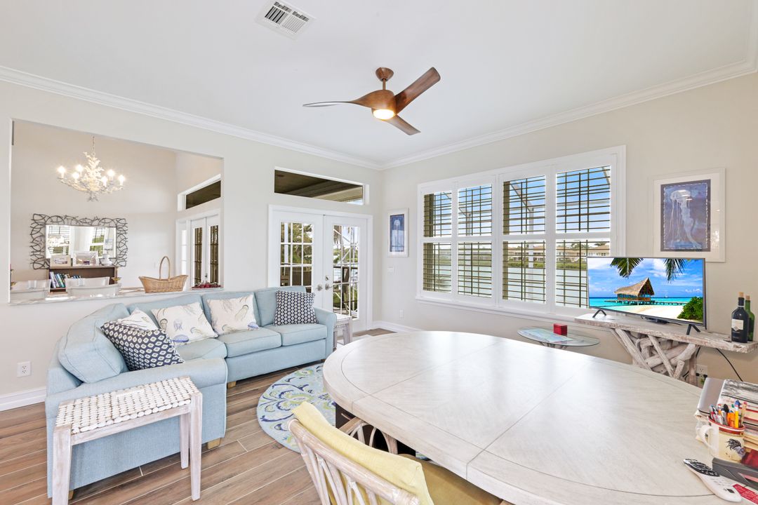 418 Panay Ave, Naples, FL 34113