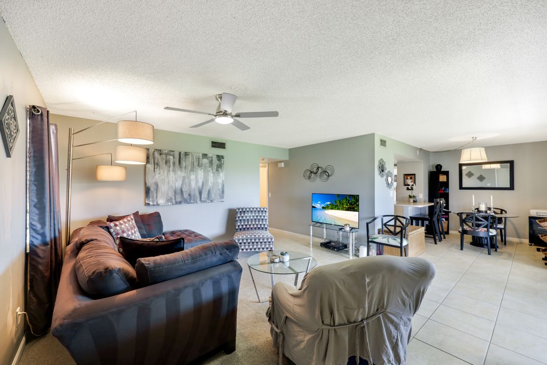 1400 Pompei Ln #42, Naples, FL 34103