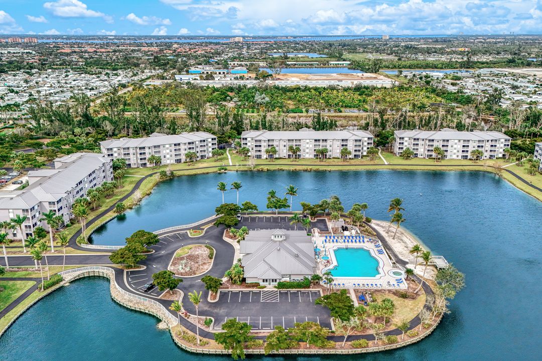 16655 Lake Cir Dr #837, Fort Myers, FL 33908