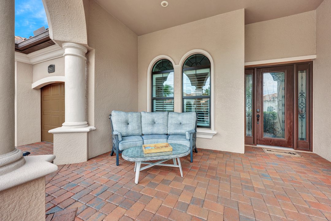 28613 Lisburn Ct, Bonita Springs, FL 34135