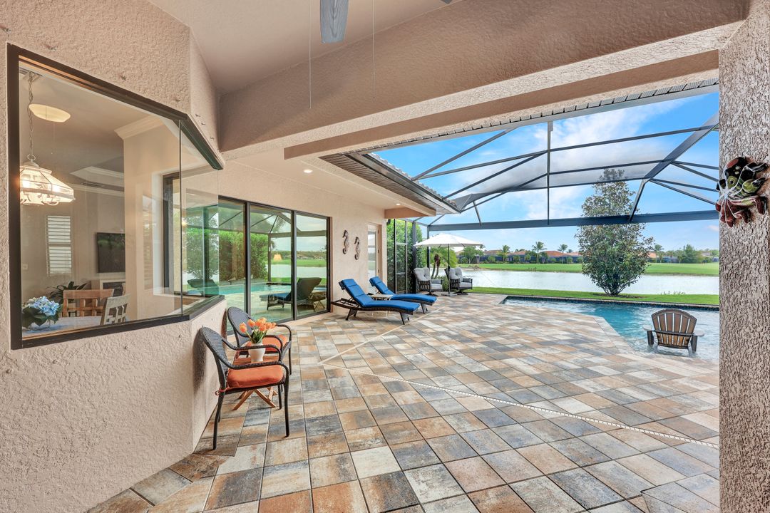 28613 Lisburn Ct, Bonita Springs, FL 34135