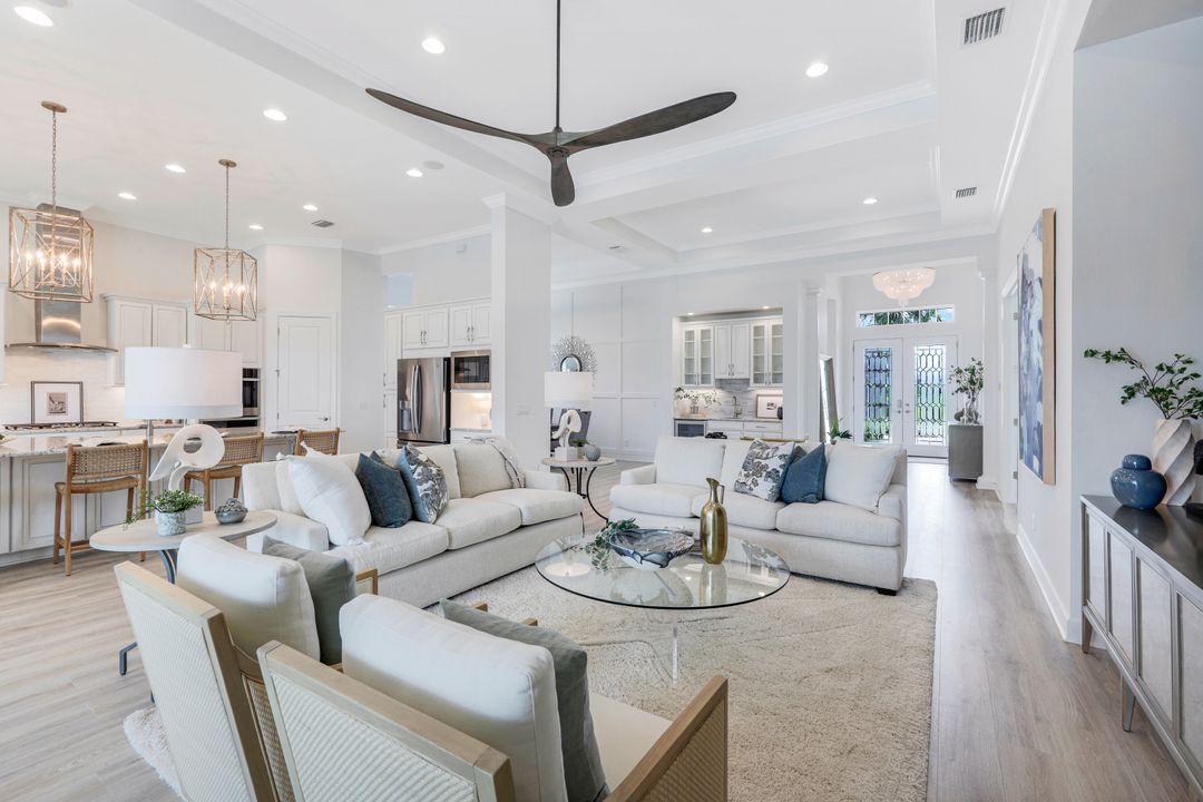 9463 Montelanico Loop, Naples, FL 34119