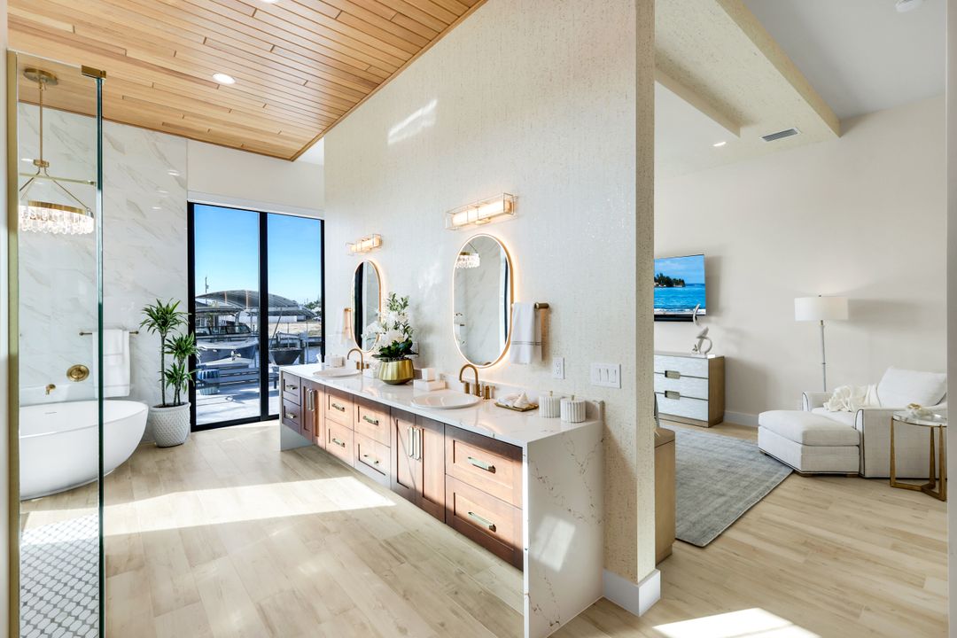 3806 NW 4th St, Cape Coral, FL 33993