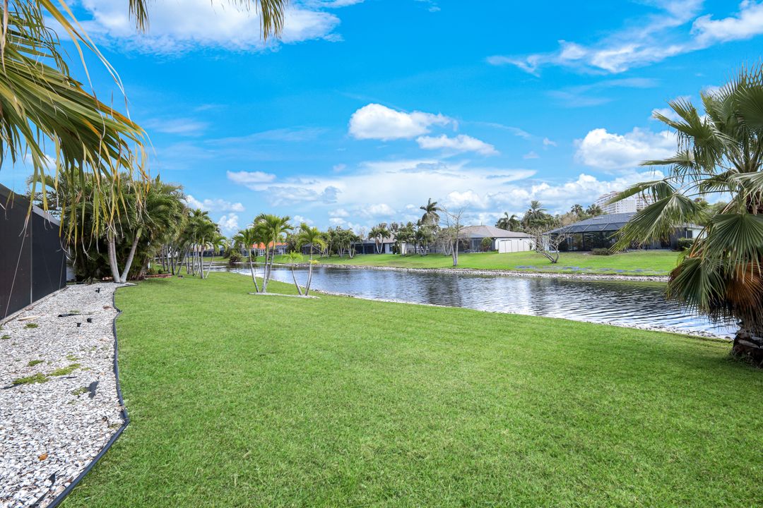 1058 SW 57th St, Cape Coral, FL 33914