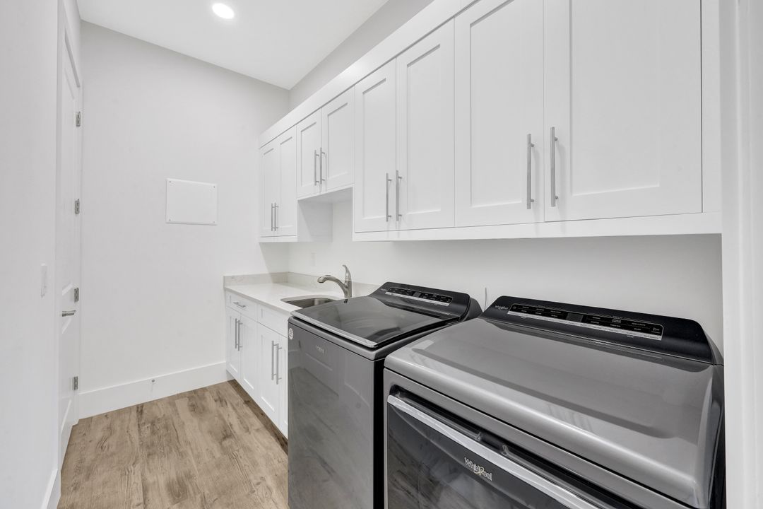 1200 Redwood Ct, Marco Island, FL 34145