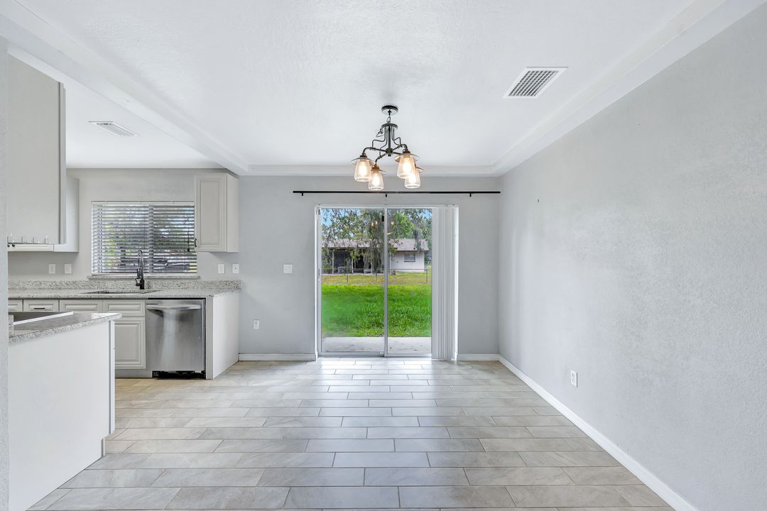 13820 Second St, Fort Myers, FL 33905