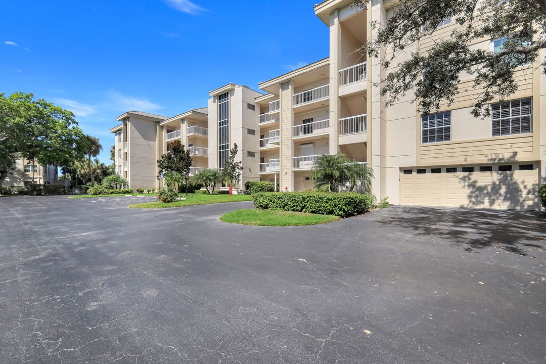 4130 Bayhead Dr #303, Bonita Springs, FL 34134