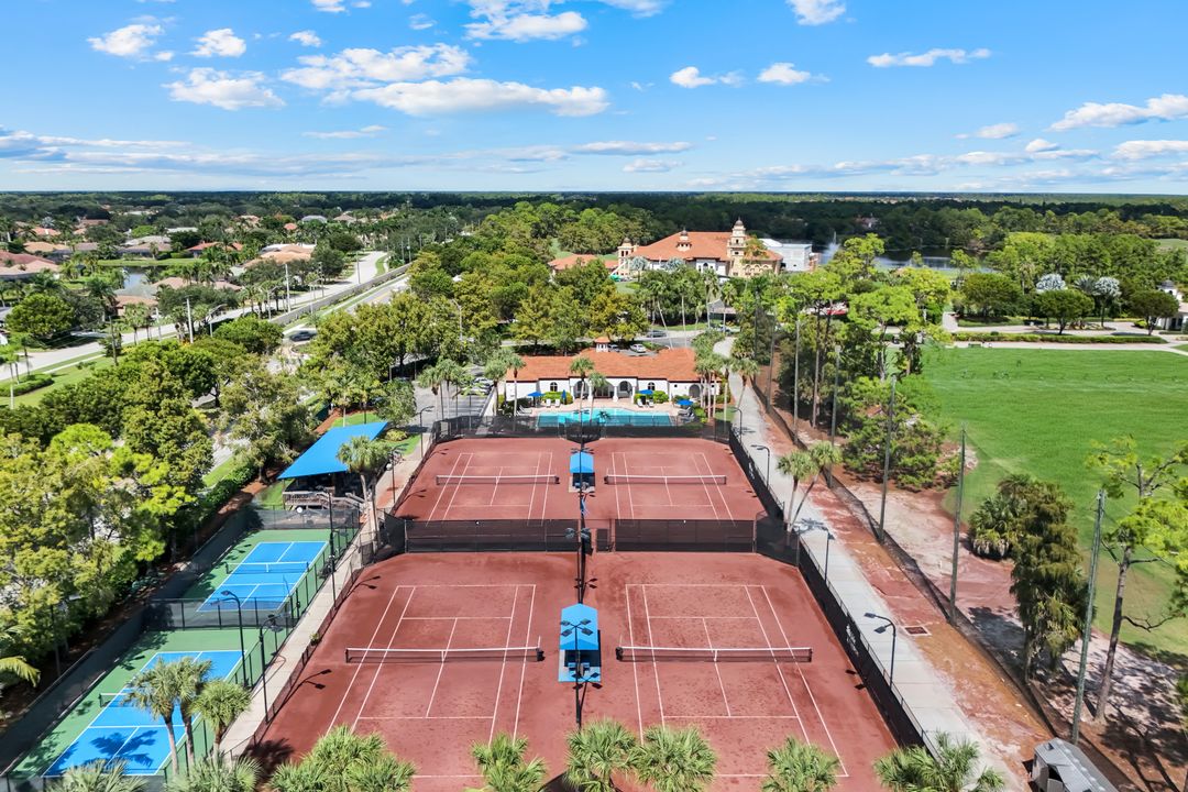 7395 Monteverde Way, Naples, FL 34119