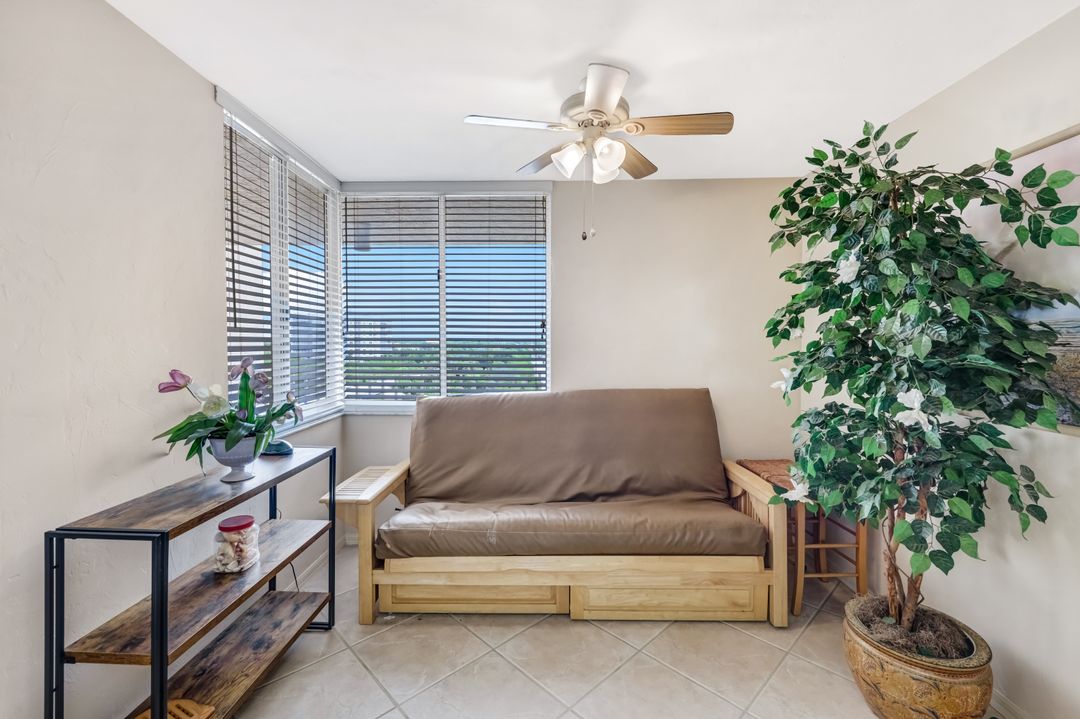 11118 Gulf Shore Dr #803, Naples, FL 34108