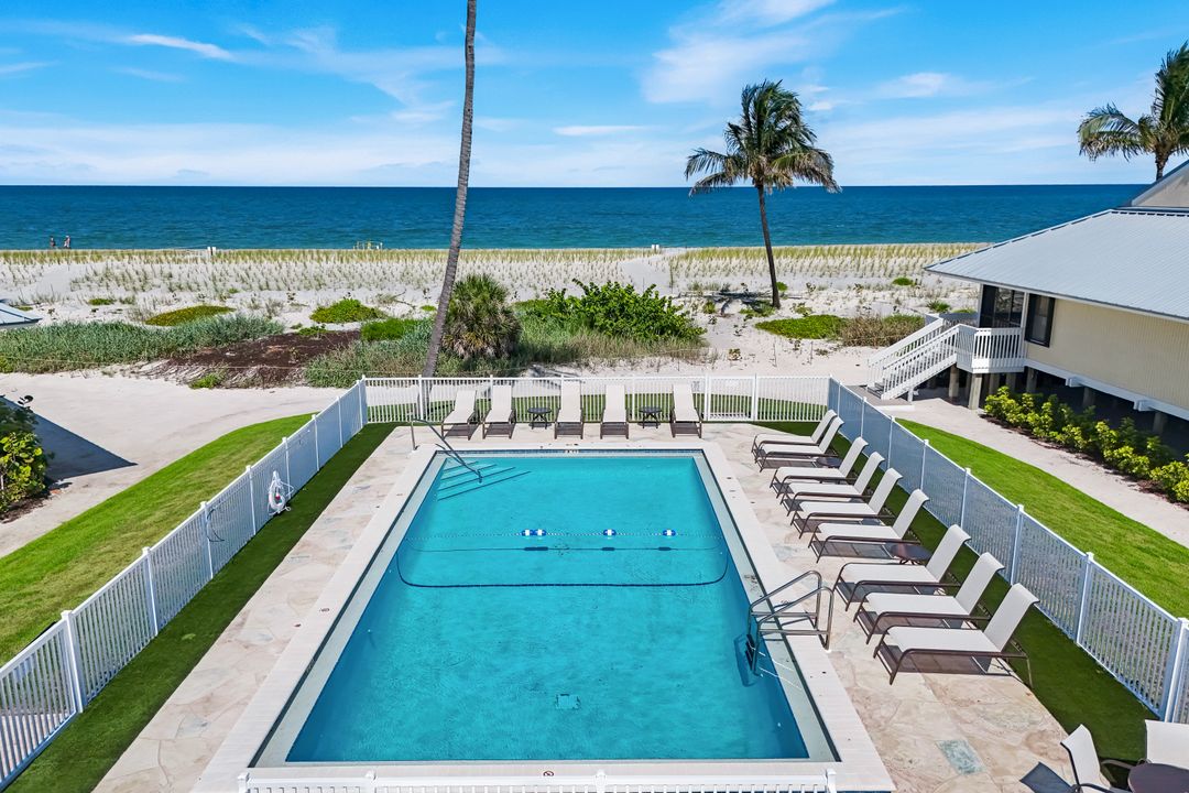 24 Beach Homes, Captiva, FL 33924