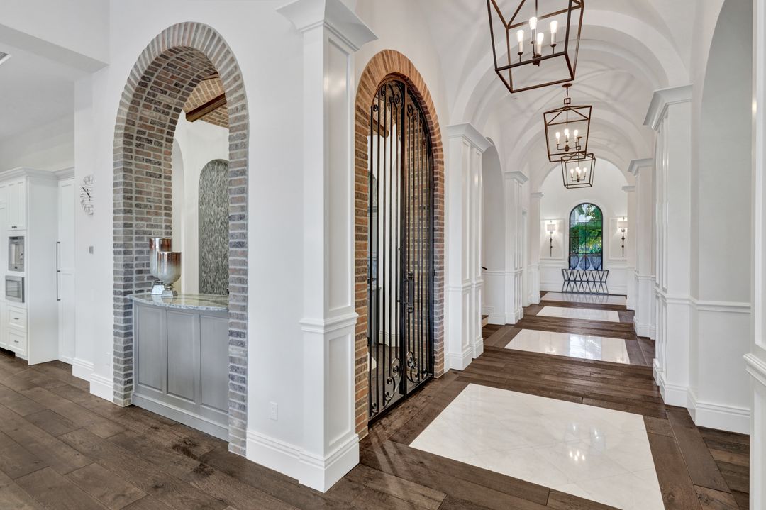 16725 Prato Way, Naples, FL 34110