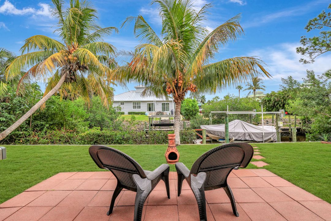 27065 Belle Rio Dr, Bonita Springs, FL 34135