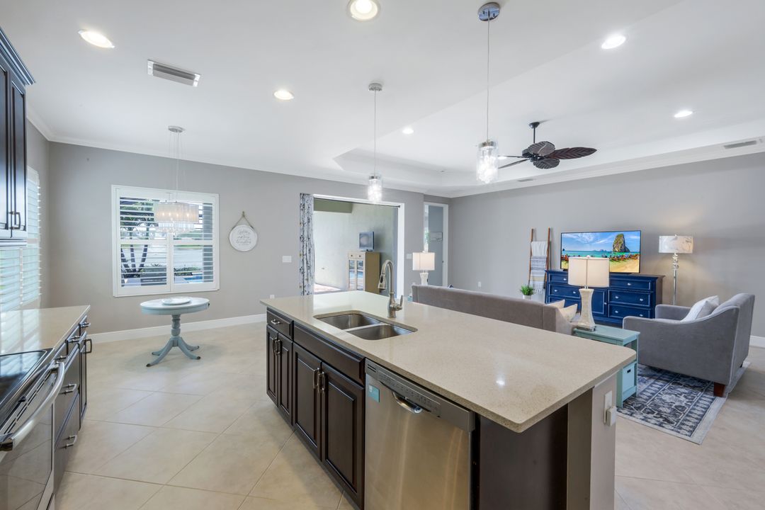3620 Canopy Cir, Naples, FL 34120