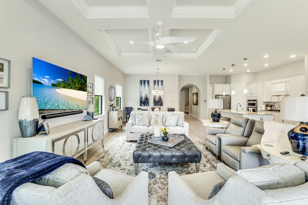 7631 Winding Cypress Dr, Naples, FL 34114