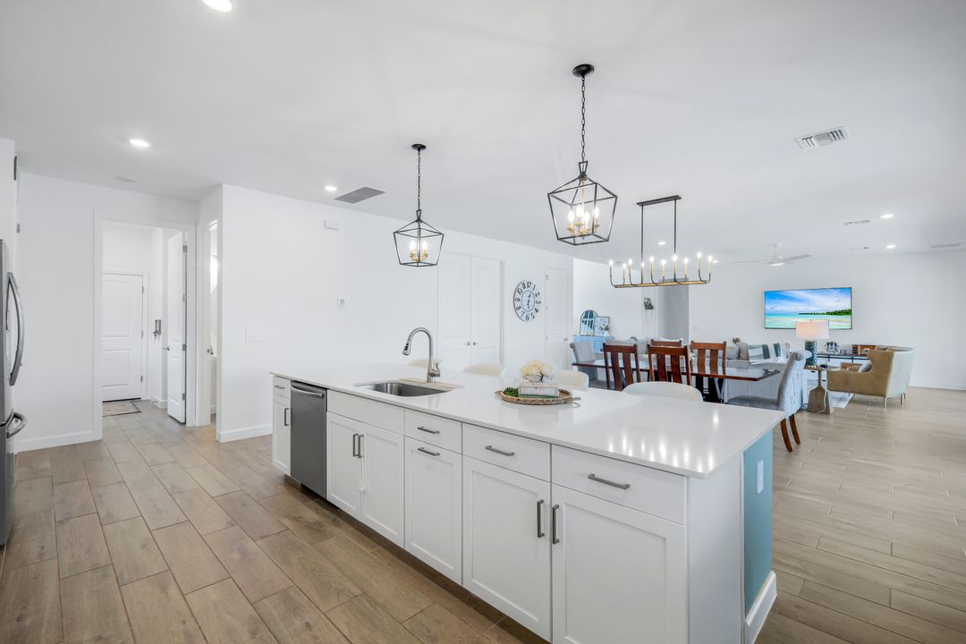 10817 Timber Creek Dr, Fort Myers, FL 33913