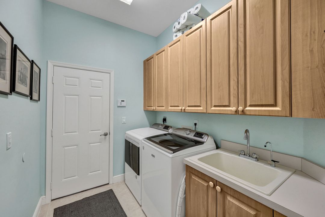 13968 Avon Park Cir, Fort Myers, FL 33912