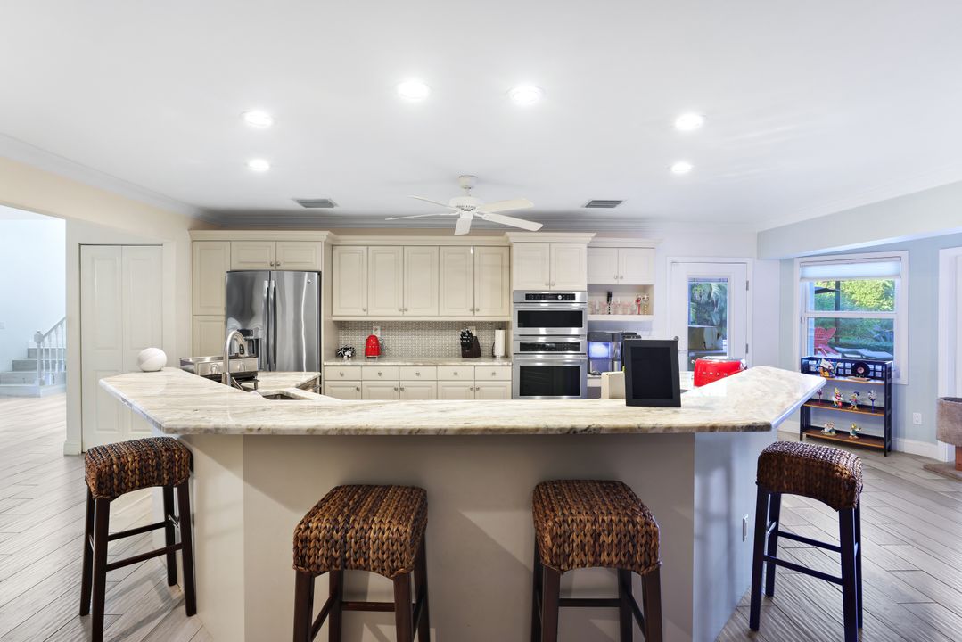 6516 Trail Blvd, Naples, FL 34108