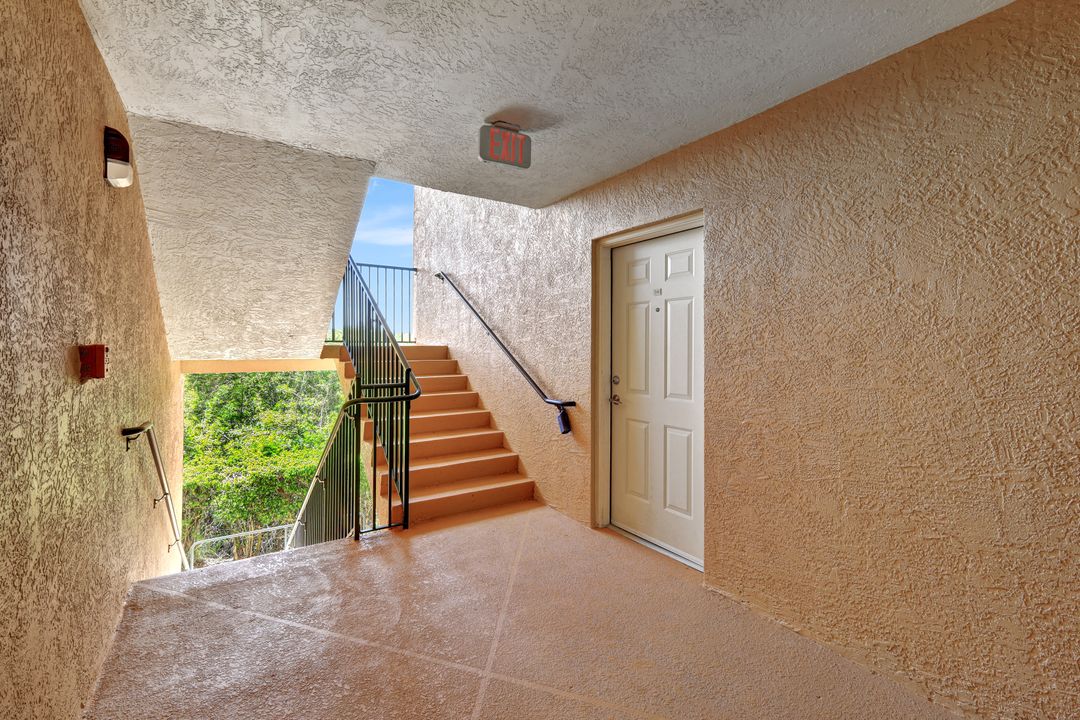 8675 River Homes Lane #4-206, Bonita Springs, FL 34135