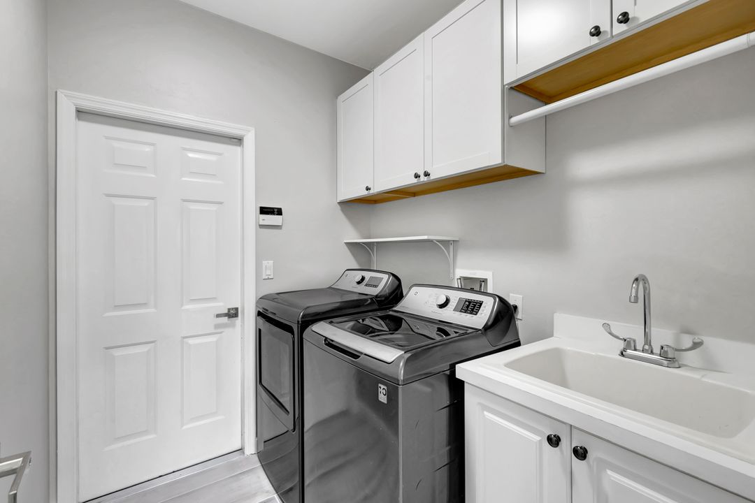 4200 29th Pl SW, Naples, FL 34116