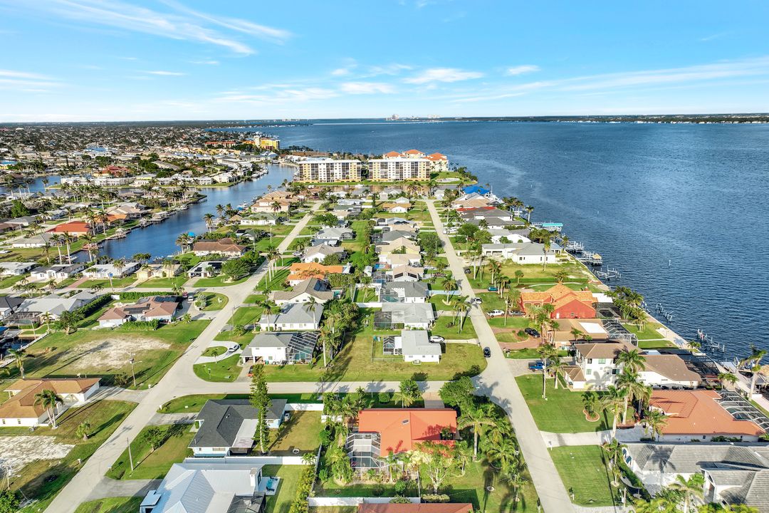 4604 SE 20th Pl, Cape Coral, FL 33904