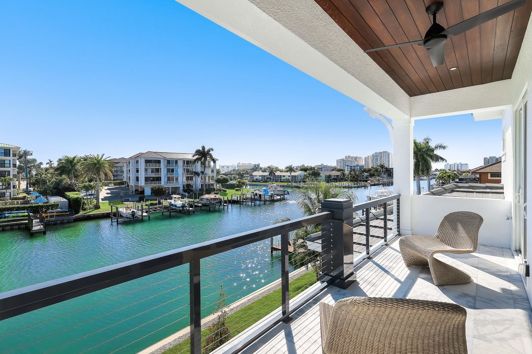 888 Banyan Ct, Marco Island, FL 34145