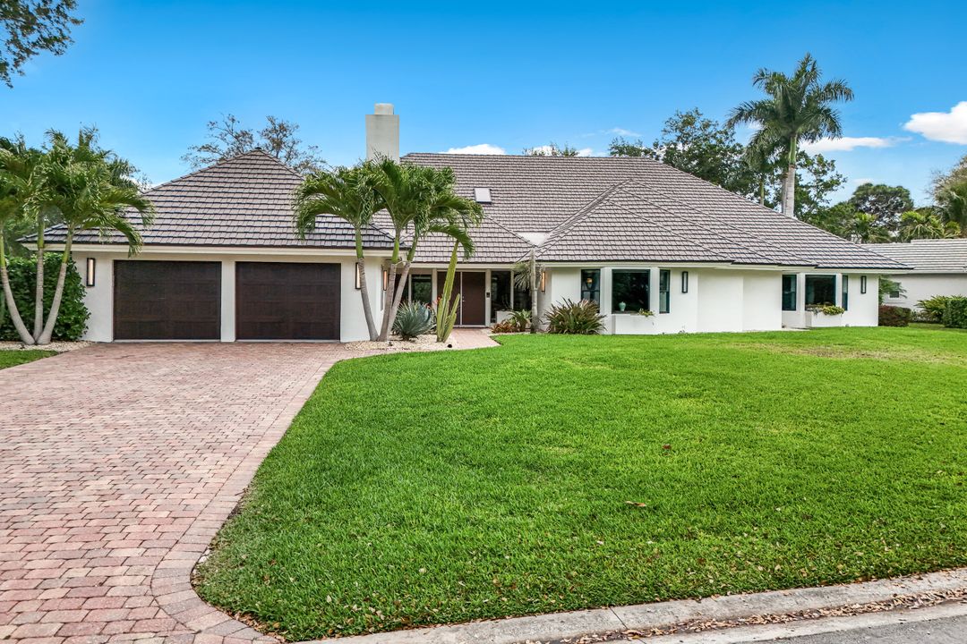 730 Bay Tree Ct, Naples, FL 34108