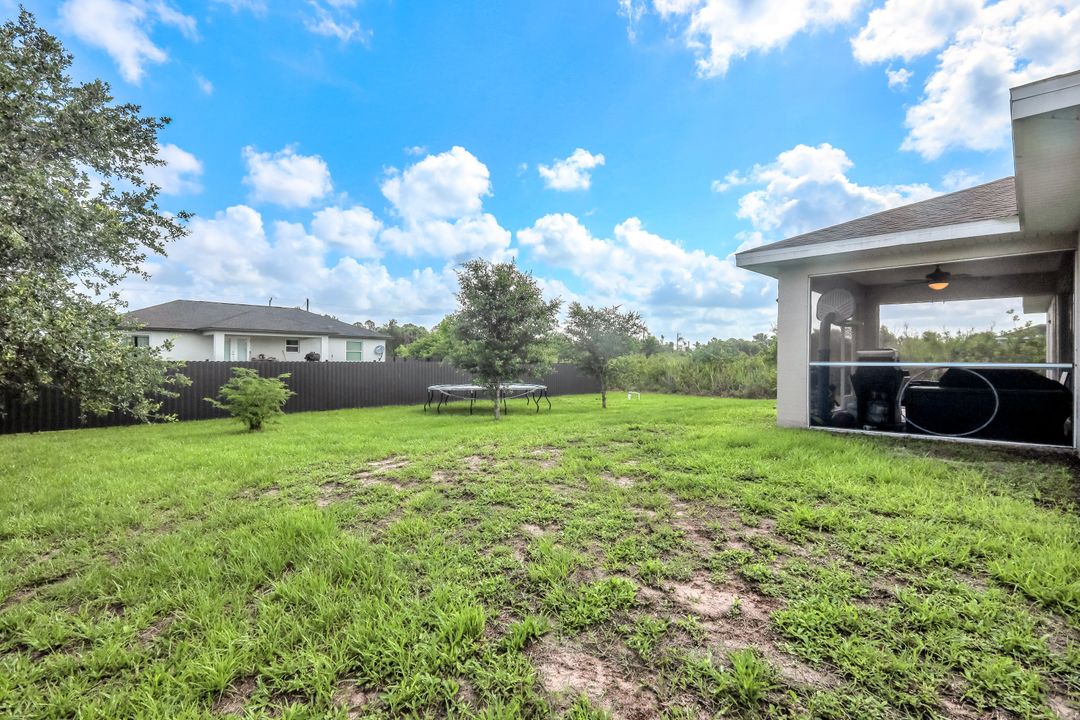 2806 22nd St W, Lehigh Acres, FL 33971
