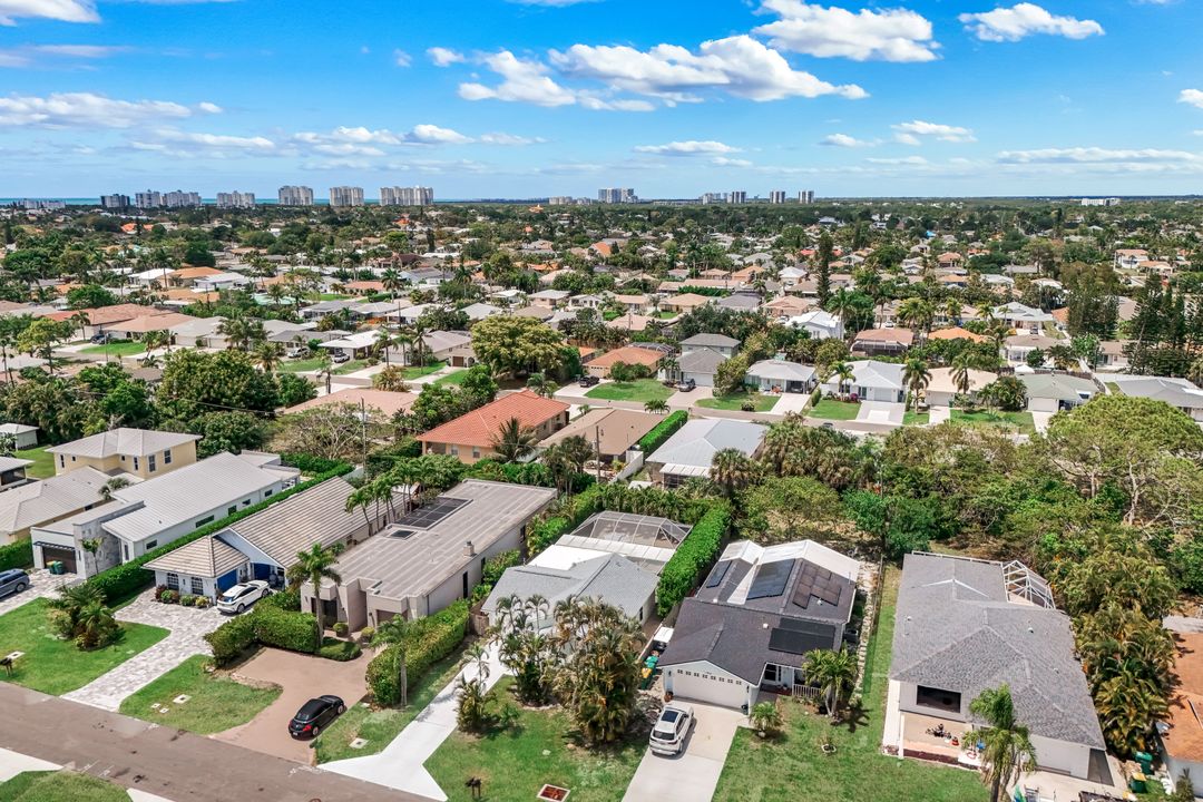 779 98th Ave N, Naples, FL 34108