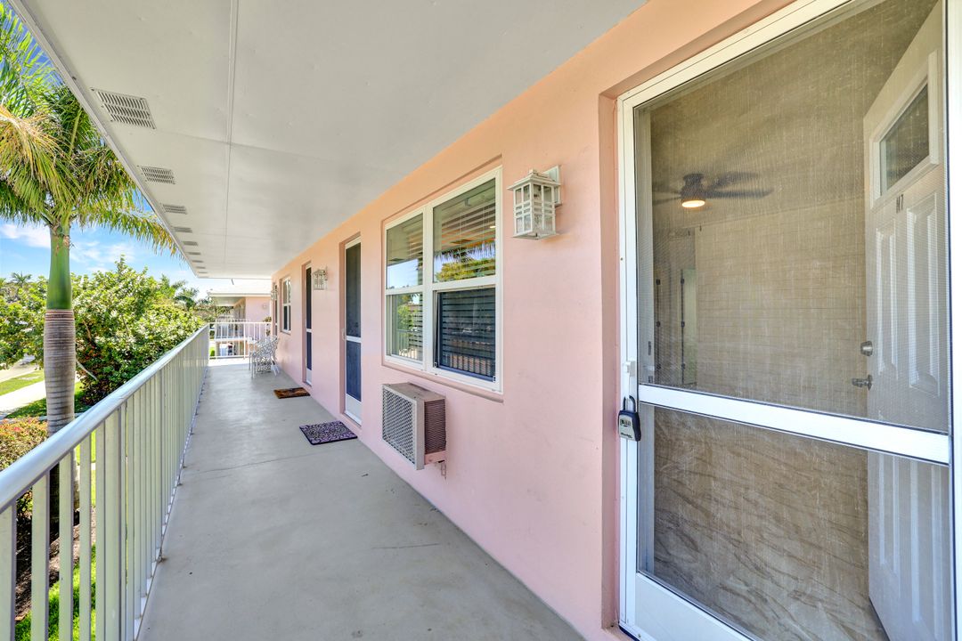 190 N Collier Blvd  #8, Marco Island, FL 34145