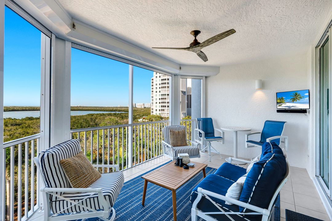 325 Dunes Blvd #604, Naples, FL 34110