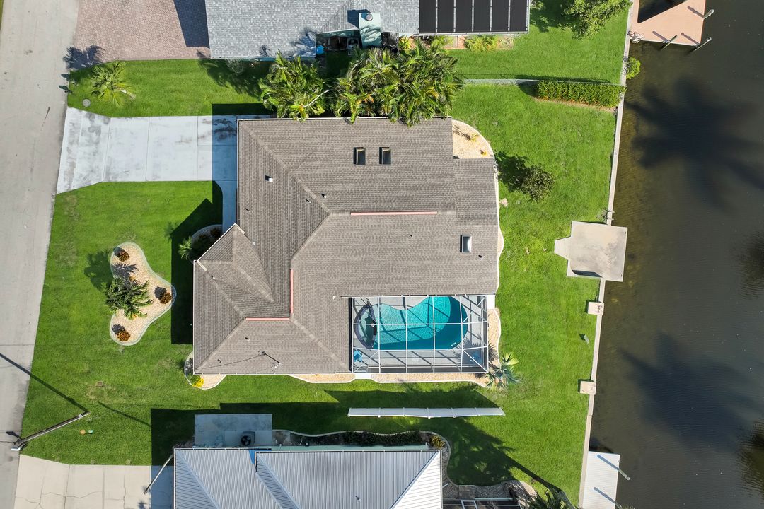5231 Skylark Ct, Cape Coral, FL 33904