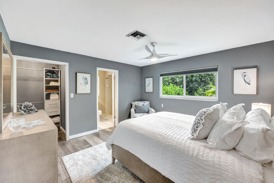 532 99th Ave N, Naples, FL 34108