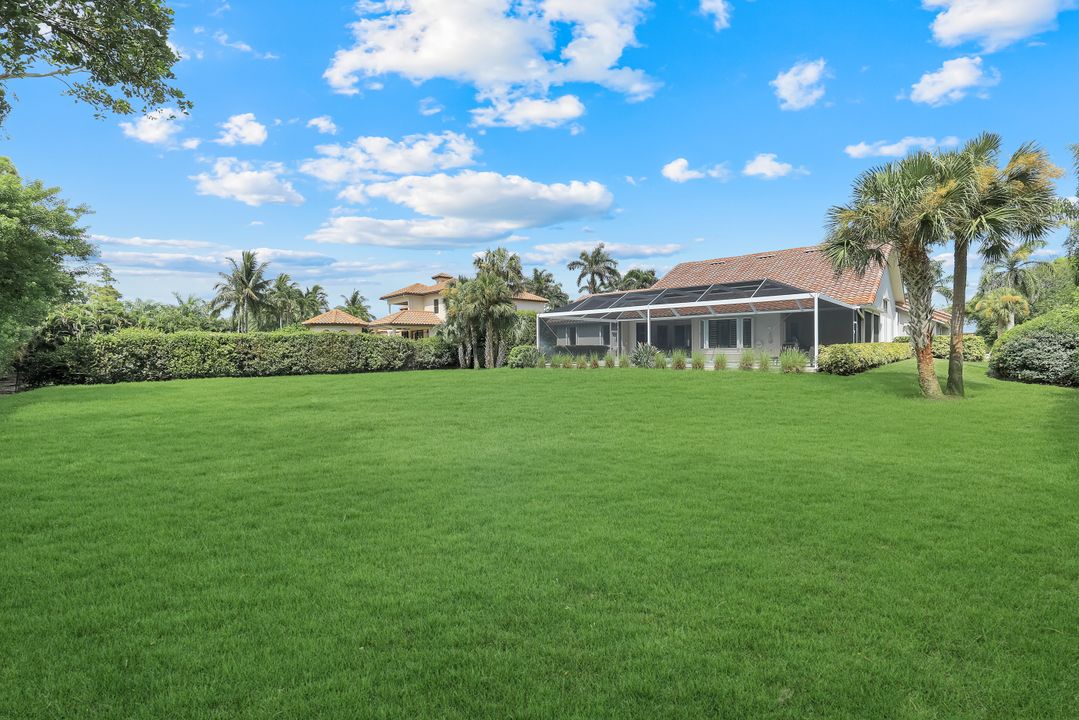 9245 The Ln, Naples, FL 34109