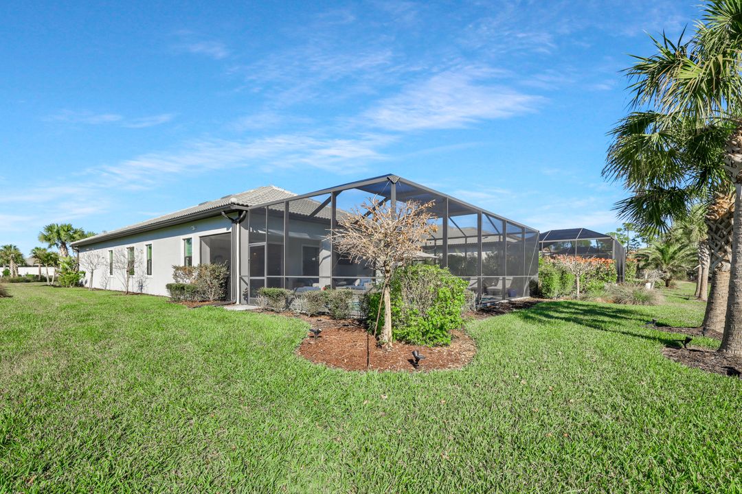 9772 Willet Ct, Naples, FL 34120