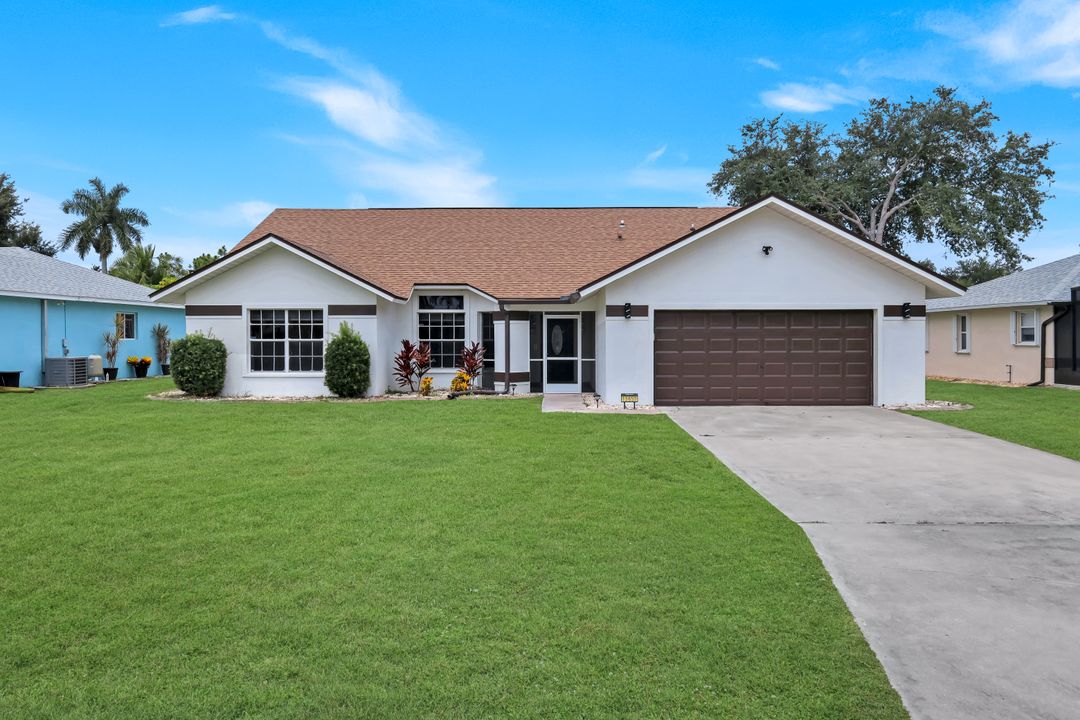 13651 Willow Bridge Dr, North Fort Myers, FL 33903