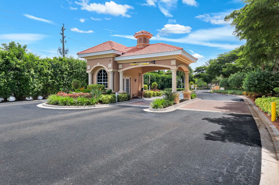 13963 Avon Park Cir, Fort Myers, FL 33912