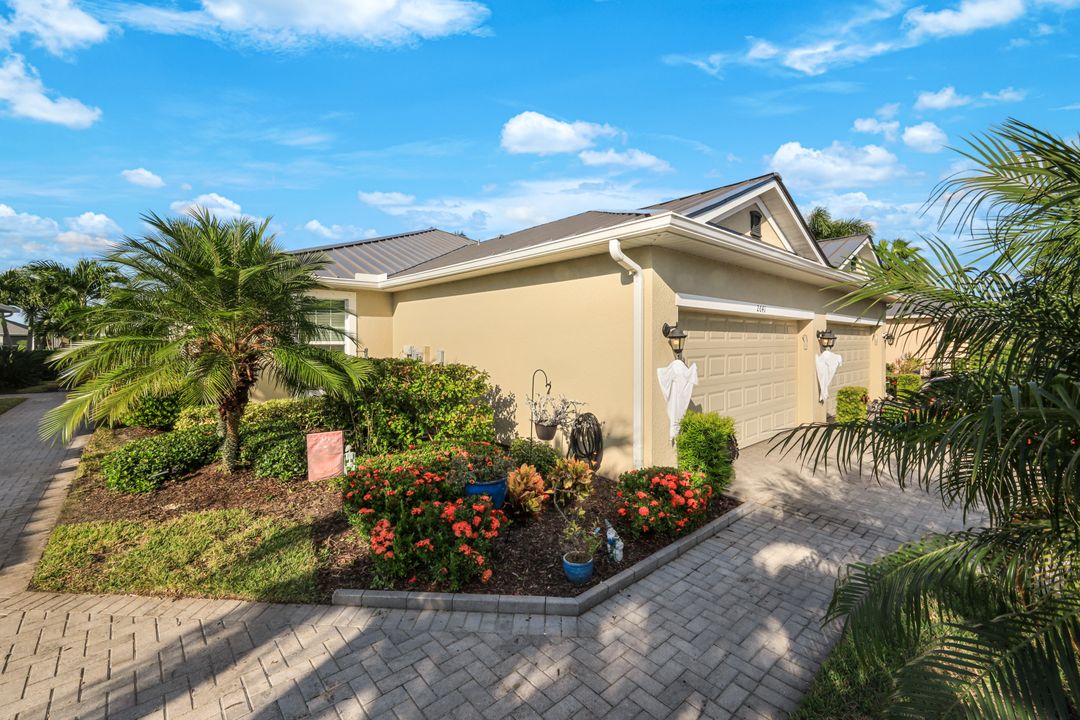 2641 Anguilla Dr, Cape Coral, FL 33991