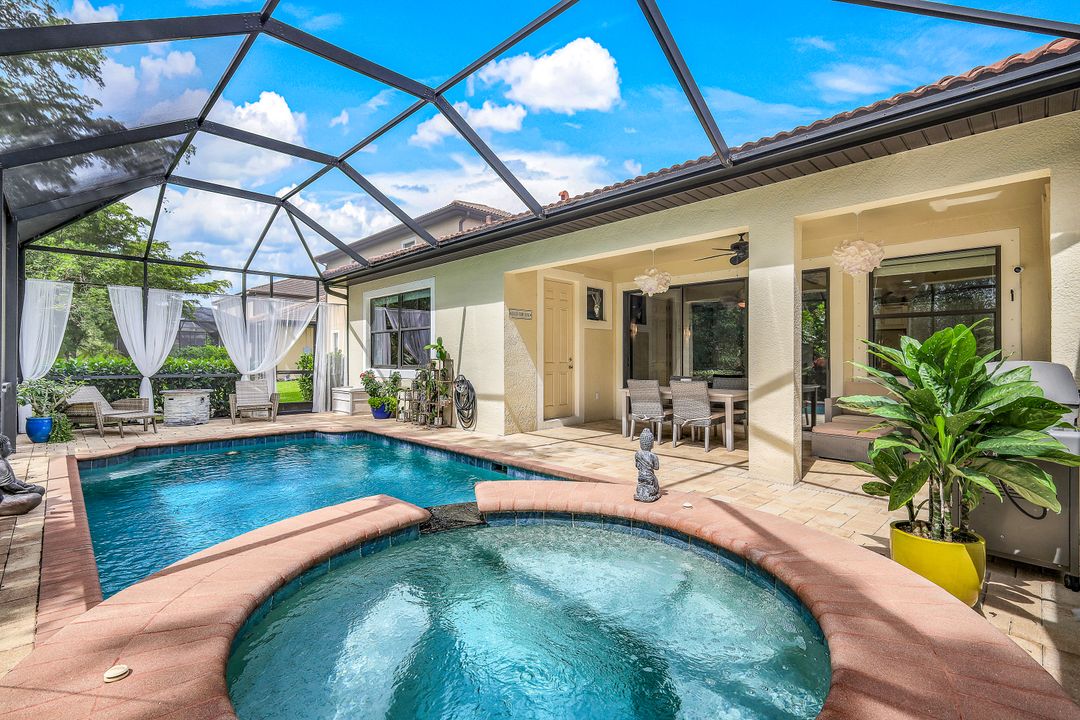 14374 Tuscany Pointe Trl, Naples, FL 34120