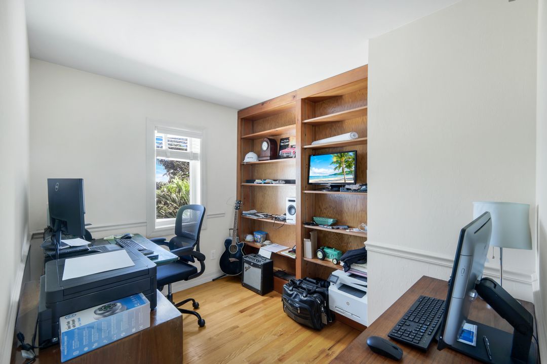 1111 Schooner Pl, Sanibel, FL 33957