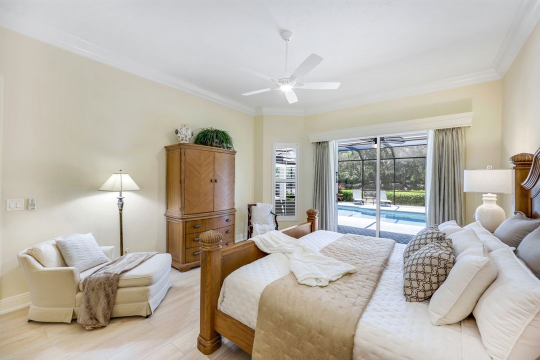 6632 Glen Arbor Way, Naples, FL 34119