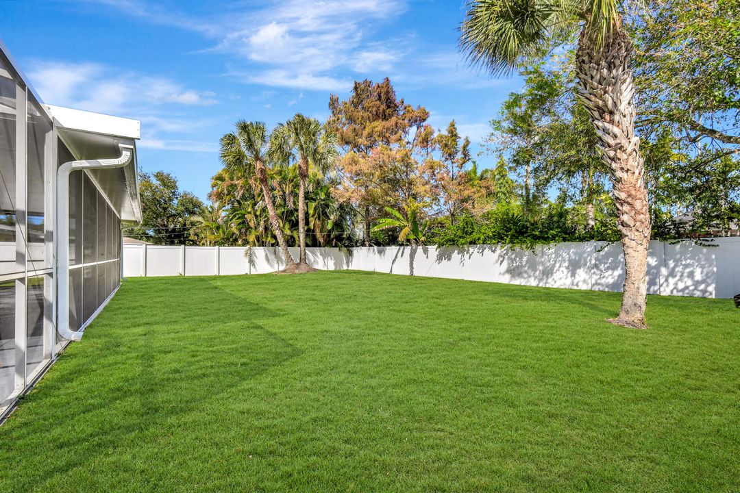 793 Sunset Vista Dr, Fort Myers, FL 33919