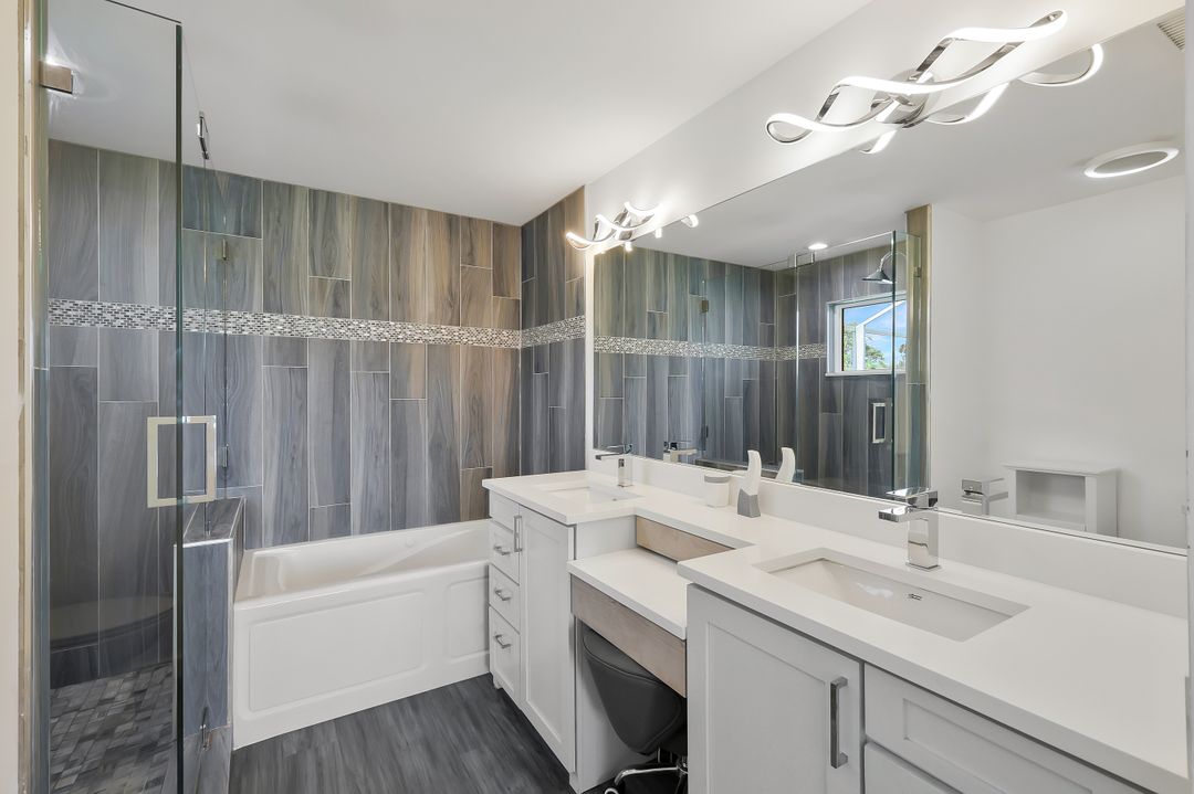 4044 62nd Ave NE, Naples, FL 34120