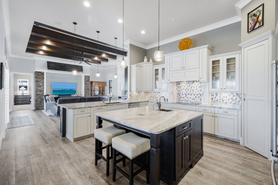 1218 SW 4th Pl, Cape Coral, FL 33991