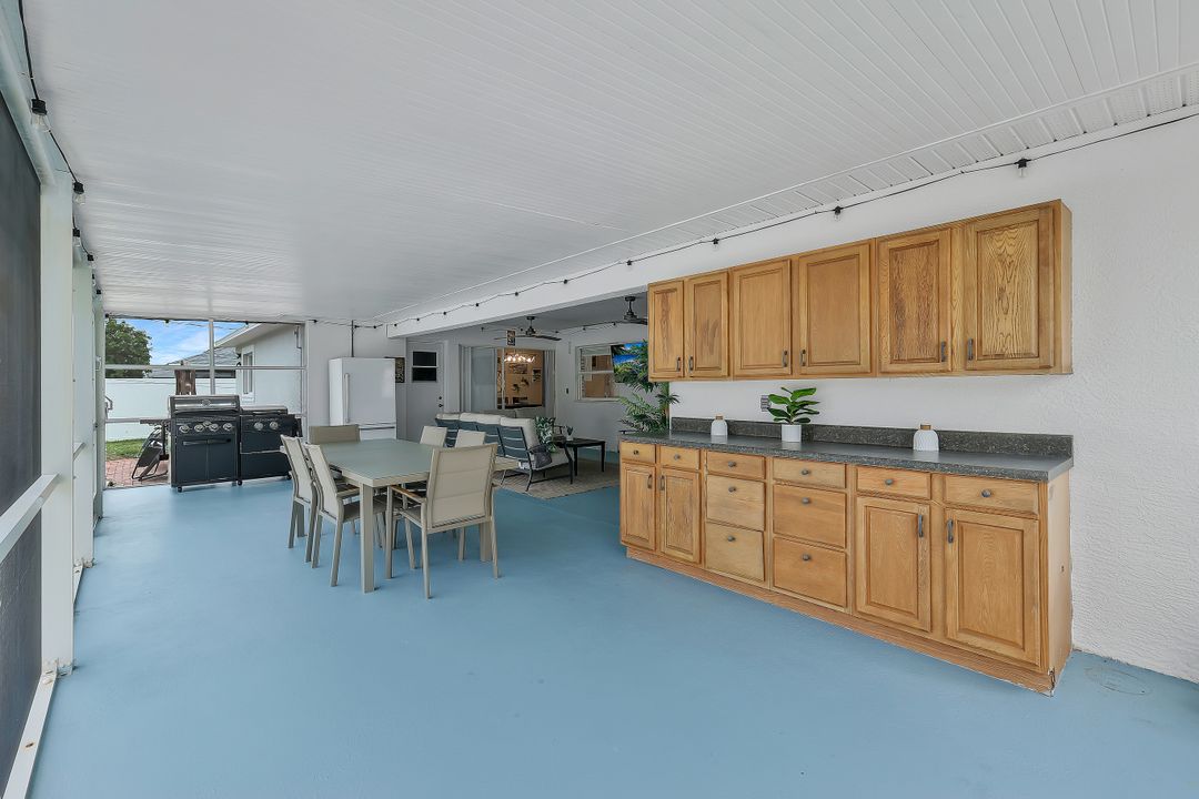 317 SE 18th Terrace, Cape Coral, FL 33990