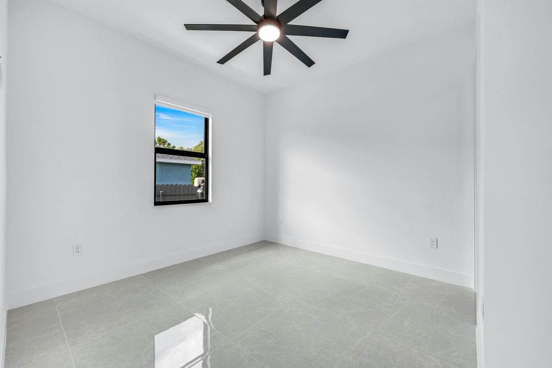 2122 NW 25th Pl, Cape Coral, FL 33993