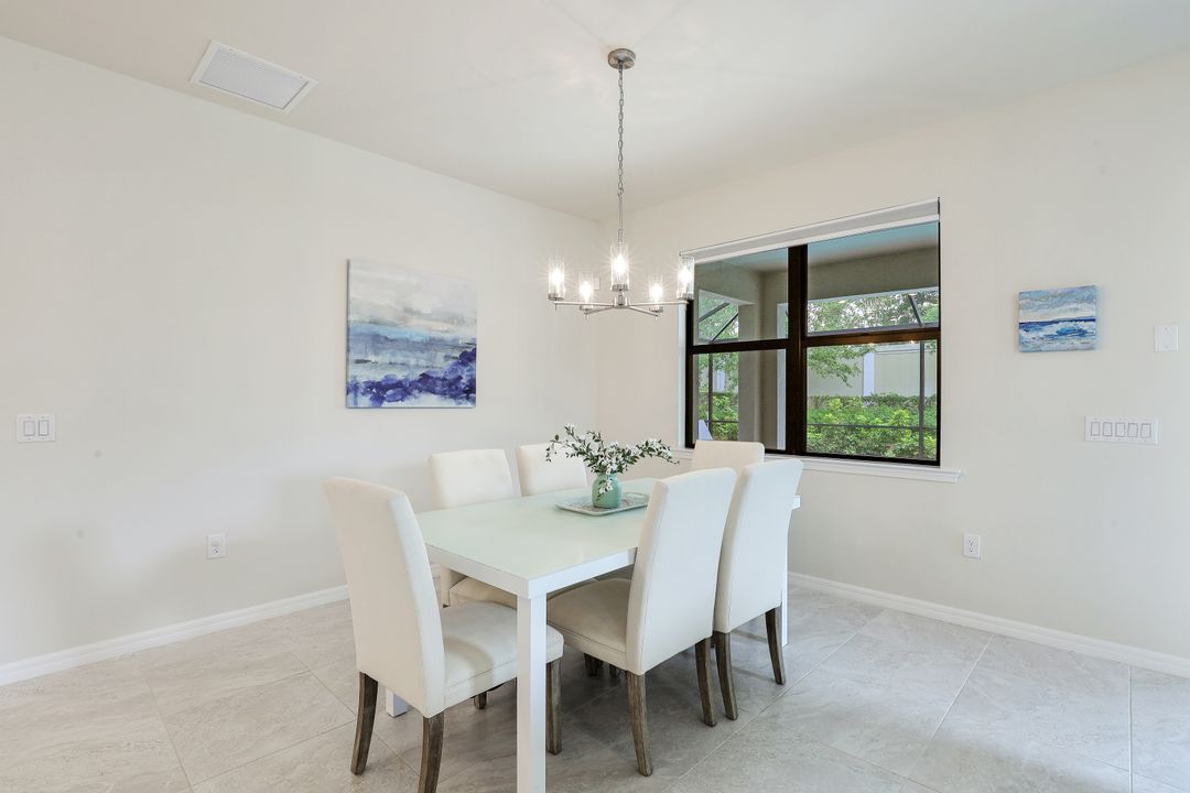 7266 Wilton Dr N, Naples, FL 34109