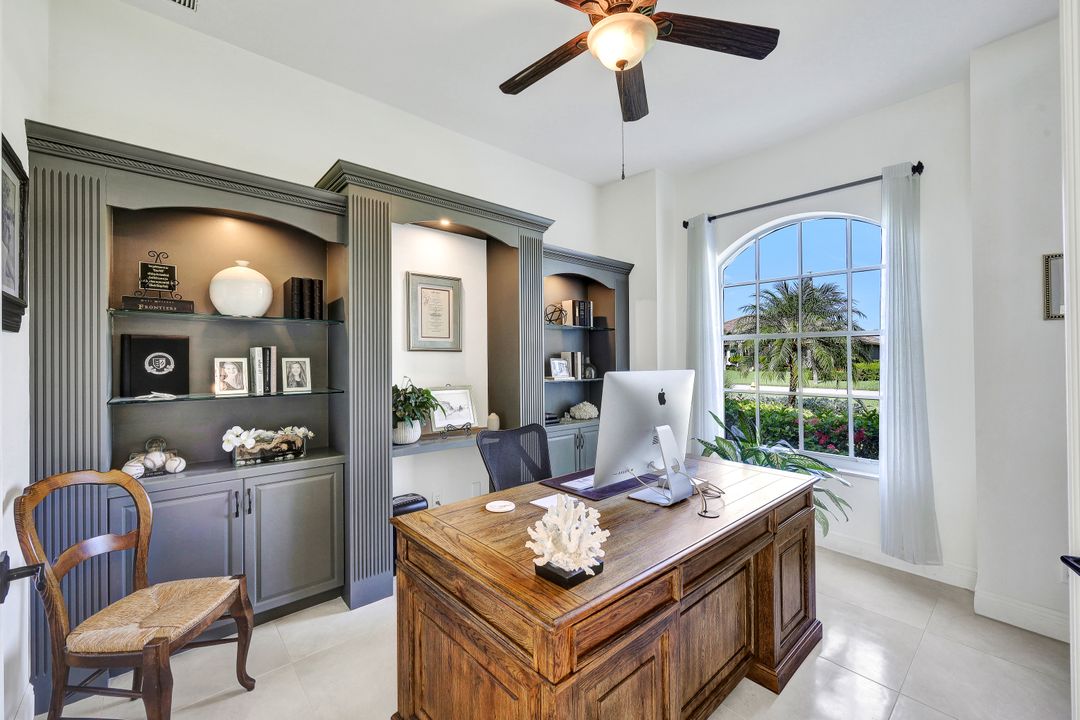 8028 Tiger Lily Dr, Naples, FL 34113